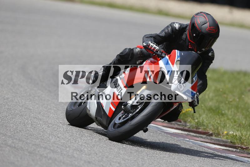 /27 12.06.2025 Ducati Schweiz Trackday Warmup  ADR/gruen-vert/15
